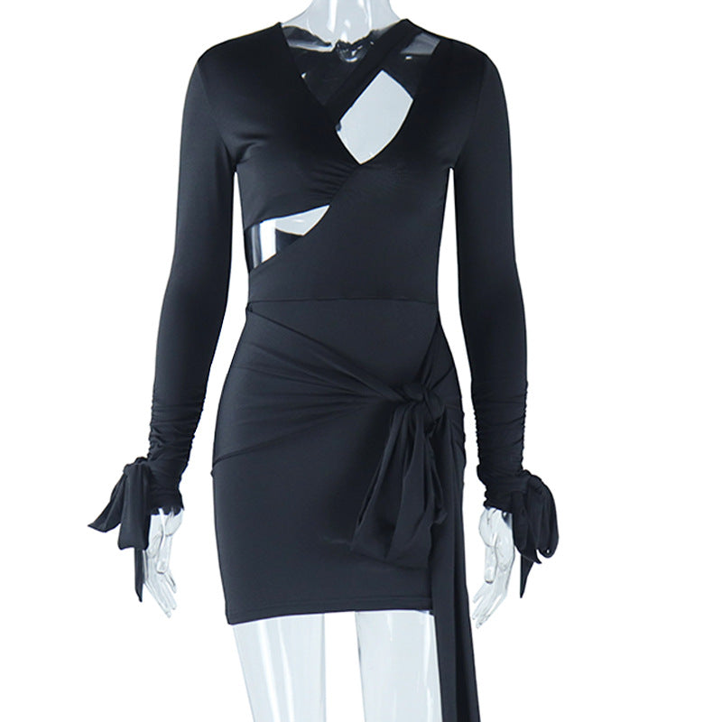 Waist-cinching Street-hugging Short Skirt