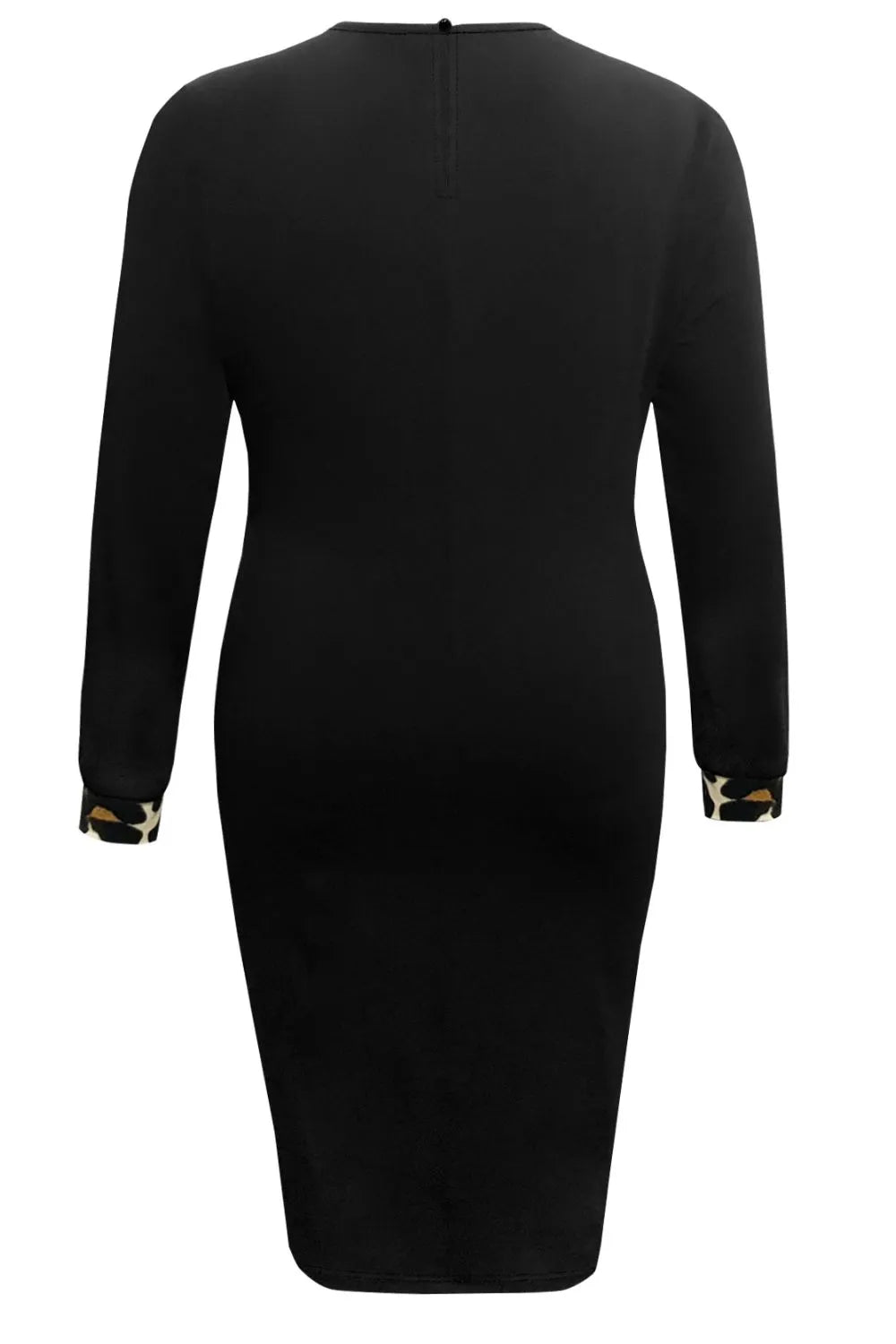 Close up look at the neat crew neckline stitching on the Plus Size Leopard Round Neck Long Sleeve Dress